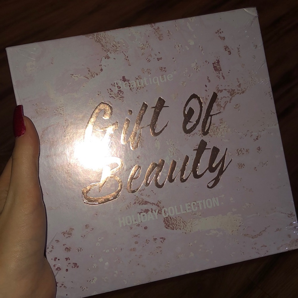 Beautique Gift of Beauty Palette